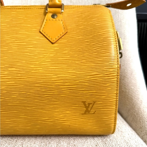 Authentic Louis Vuitton Speedy 25 satchel bag yellow Epi leather - Picture 4 of 16
